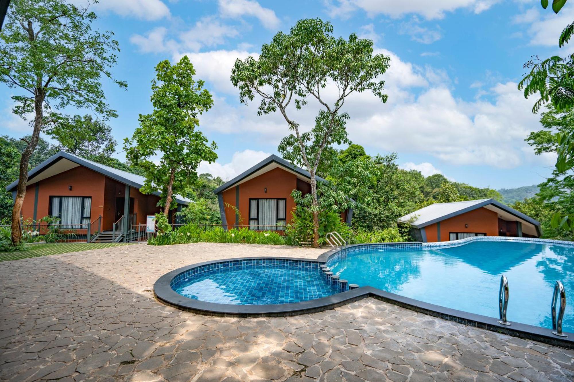 Vyna Hillock Resort And Spa 维特利 外观 照片